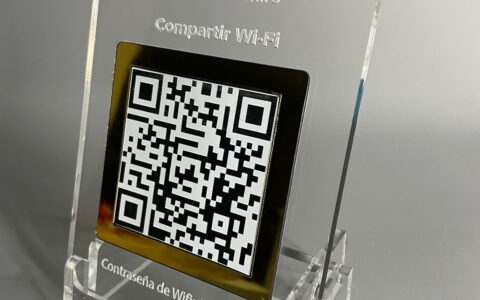 Habladores acrílico transparente