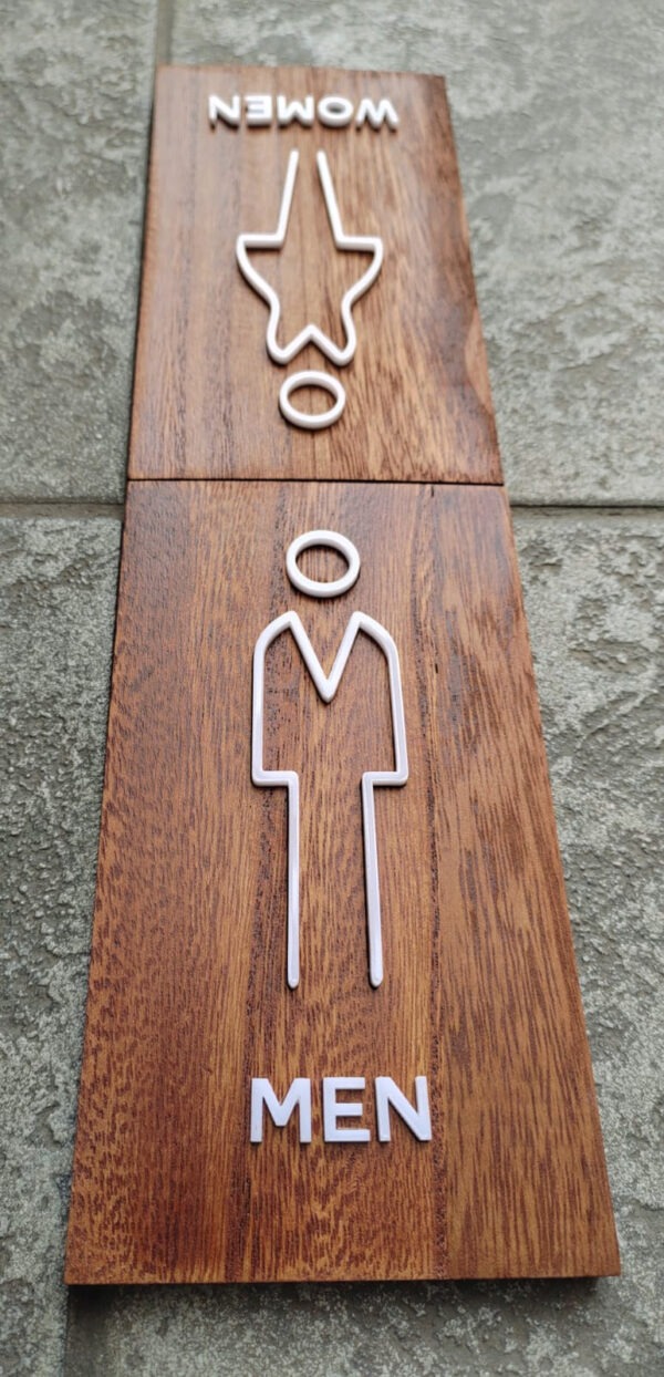 Rótulo para baños en madera - Image 5